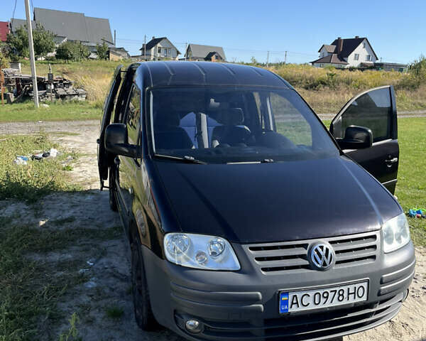 Черный Фольксваген Кадди, объемом двигателя 1.6 л и пробегом 254 тыс. км за 6500 $, фото 1 на Automoto.ua