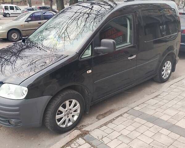 Черный Фольксваген Кадди, объемом двигателя 1.97 л и пробегом 285 тыс. км за 6500 $, фото 1 на Automoto.ua