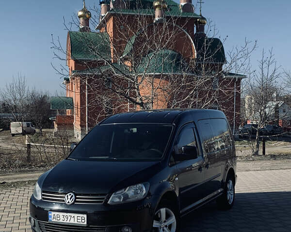 Черный Фольксваген Кадди, объемом двигателя 1.6 л и пробегом 265 тыс. км за 8700 $, фото 1 на Automoto.ua