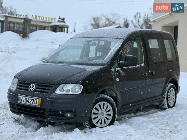 Черный Фольксваген Кадди, объемом двигателя 1.6 л и пробегом 228 тыс. км за 7950 $, фото 1 на Automoto.ua