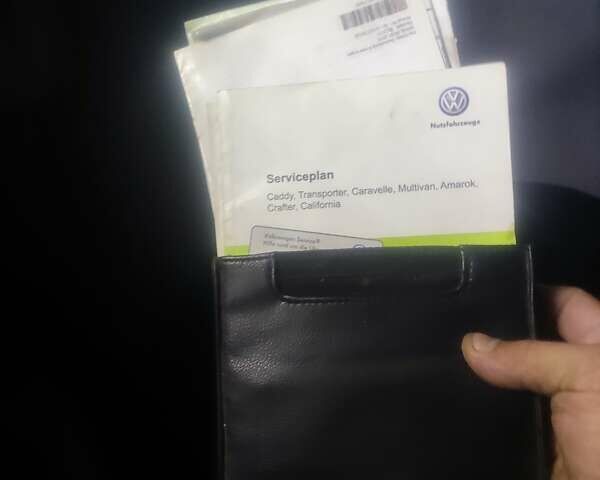 Черный Фольксваген Кадди, объемом двигателя 1.6 л и пробегом 340 тыс. км за 9200 $, фото 1 на Automoto.ua