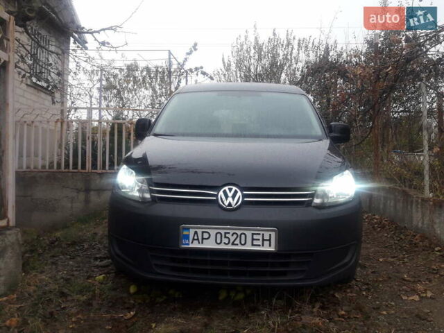 Чорний Фольксваген Кадді, об'ємом двигуна 1.6 л та пробігом 263 тис. км за 10400 $, фото 1 на Automoto.ua