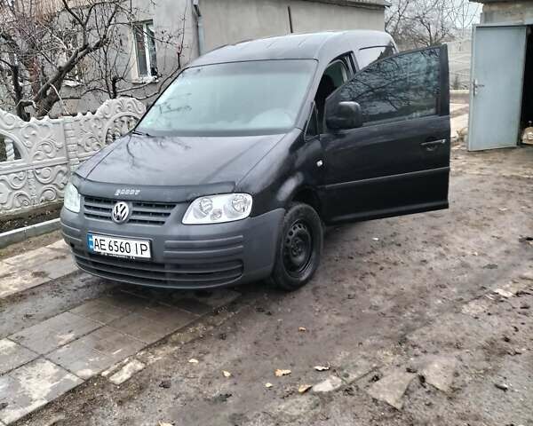 Черный Фольксваген Кадди, объемом двигателя 1.6 л и пробегом 270 тыс. км за 5200 $, фото 1 на Automoto.ua
