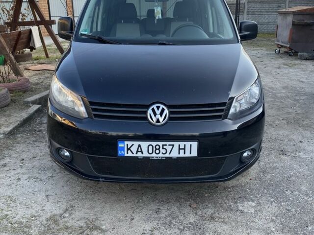 Чорний Фольксваген Кадді, об'ємом двигуна 1.6 л та пробігом 321 тис. км за 8000 $, фото 1 на Automoto.ua