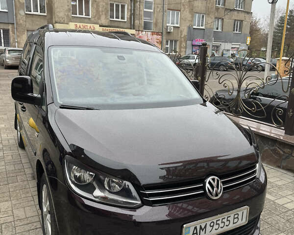 Коричневый Фольксваген Кадди, объемом двигателя 1.6 л и пробегом 231 тыс. км за 10200 $, фото 1 на Automoto.ua