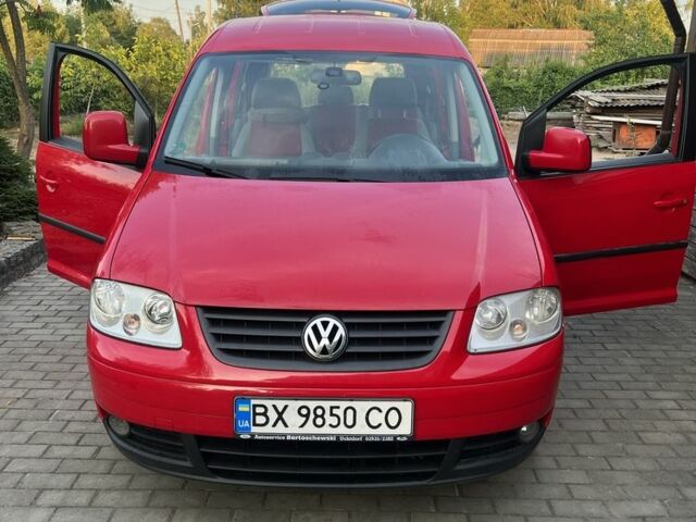 Червоний Фольксваген Кадді, об'ємом двигуна 1.4 л та пробігом 235 тис. км за 7200 $, фото 1 на Automoto.ua