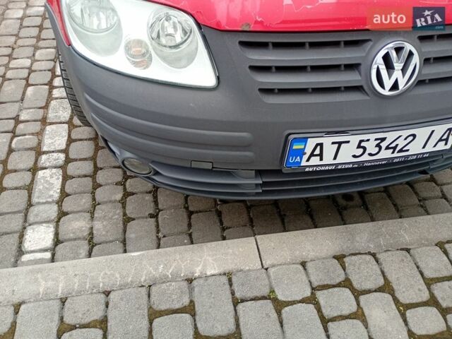 Красный Фольксваген Кадди, объемом двигателя 1.4 л и пробегом 302 тыс. км за 3500 $, фото 1 на Automoto.ua