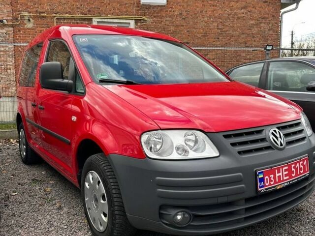 Красный Фольксваген Кадди, объемом двигателя 1.4 л и пробегом 282 тыс. км за 6950 $, фото 1 на Automoto.ua