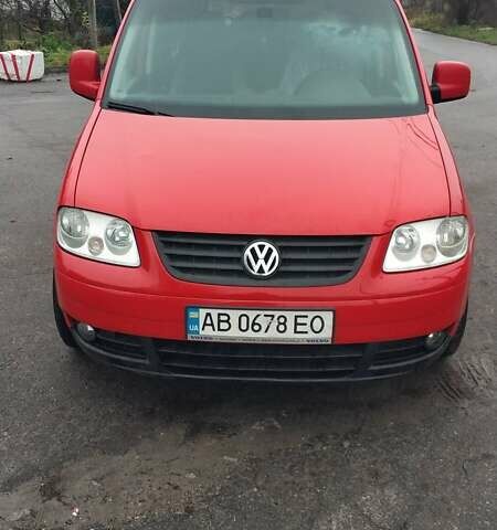 Красный Фольксваген Кадди, объемом двигателя 1.98 л и пробегом 300 тыс. км за 7899 $, фото 1 на Automoto.ua
