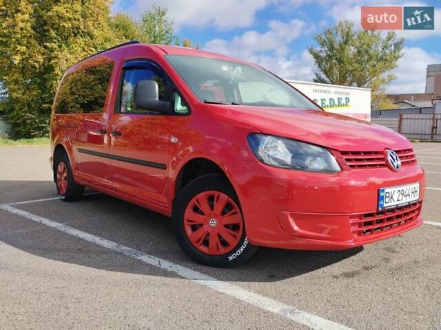 Фольксваген Кадди 2014 в Ровно на Automoto.ua Красный Фольксваген Кадди, объемом двигателя 1.6 л и пробегом 264 тыс. км за 12000 $, фото 1 на Automoto.ua