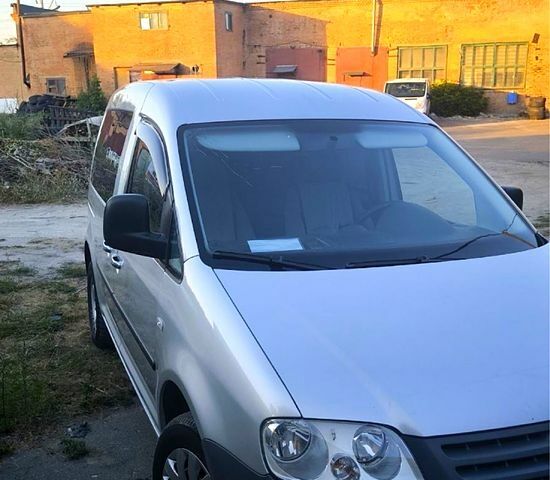 Фольксваген Кадди, объемом двигателя 1.6 л и пробегом 287 тыс. км за 9000 $, фото 1 на Automoto.ua