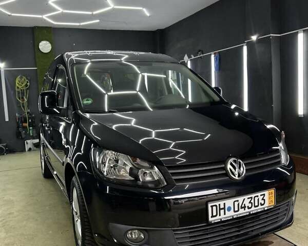 Фольксваген Кадди, объемом двигателя 1.2 л и пробегом 270 тыс. км за 8100 $, фото 1 на Automoto.ua
