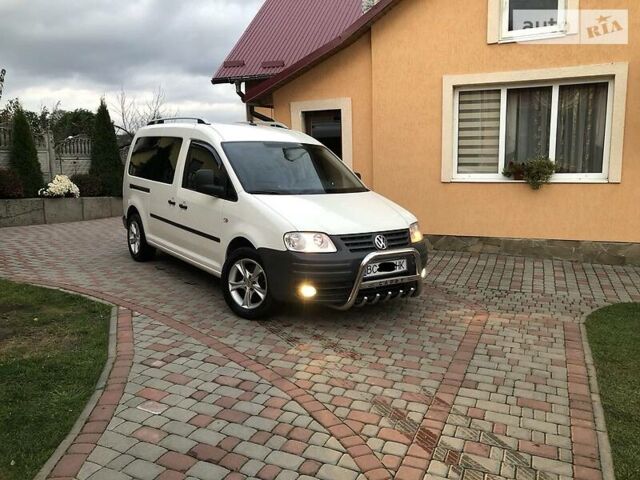 Білий Фольксваген Caddy пасс., об'ємом двигуна 0 л та пробігом 274 тис. км за 6900 $, фото 1 на Automoto.ua