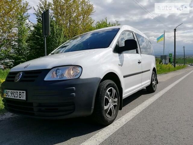 Білий Фольксваген Caddy пасс., об'ємом двигуна 2 л та пробігом 320 тис. км за 5750 $, фото 1 на Automoto.ua