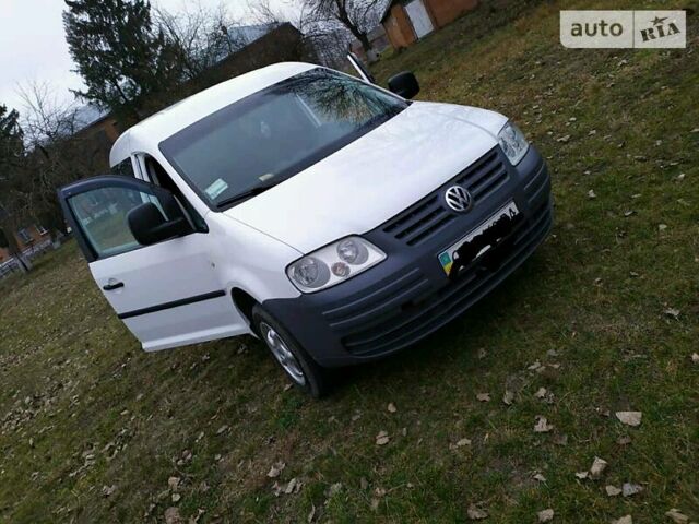 Білий Фольксваген Caddy пасс., об'ємом двигуна 2 л та пробігом 193 тис. км за 6700 $, фото 1 на Automoto.ua