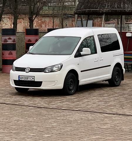 Білий Фольксваген Caddy пасс., об'ємом двигуна 1.6 л та пробігом 235 тис. км за 9500 $, фото 1 на Automoto.ua