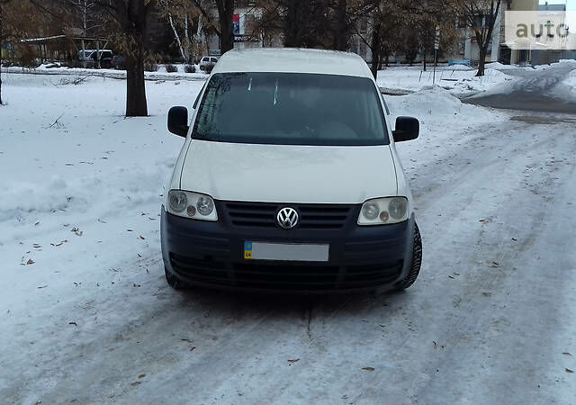 Білий Фольксваген Caddy пасс., об'ємом двигуна 2 л та пробігом 224 тис. км за 7500 $, фото 1 на Automoto.ua