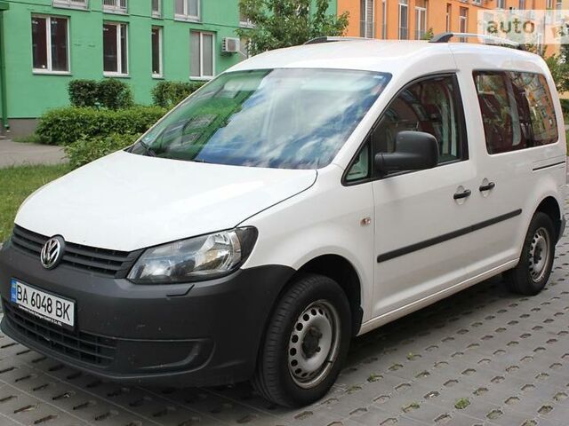 Білий Фольксваген Caddy пасс., об'ємом двигуна 1.6 л та пробігом 153 тис. км за 12800 $, фото 1 на Automoto.ua