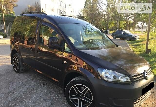 Коричневий Фольксваген Caddy пасс., об'ємом двигуна 1.6 л та пробігом 87 тис. км за 9800 $, фото 1 на Automoto.ua