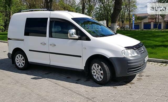 Фольксваген Caddy пасс., об'ємом двигуна 2 л та пробігом 350 тис. км за 6000 $, фото 1 на Automoto.ua