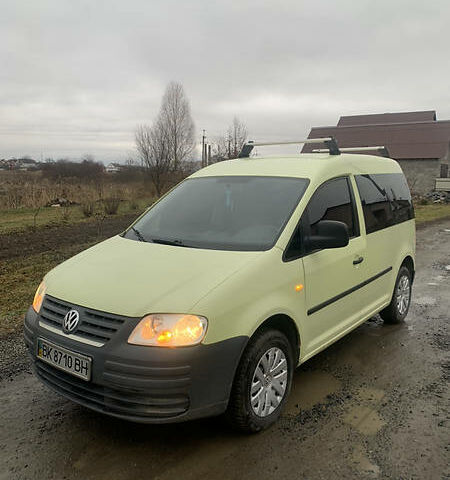 Жовтий Фольксваген Caddy пасс., об'ємом двигуна 1.9 л та пробігом 215 тис. км за 5199 $, фото 1 на Automoto.ua