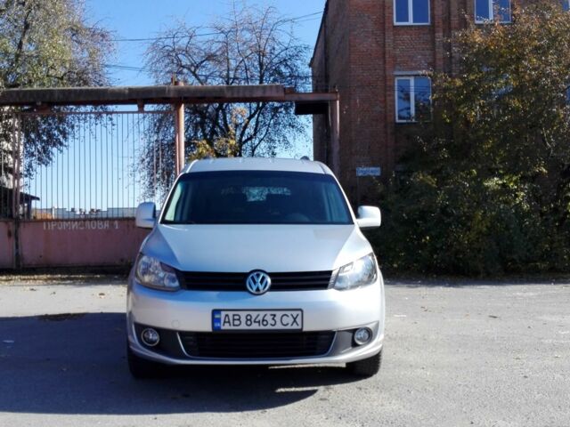 Сірий Фольксваген Caddy пасс., об'ємом двигуна 2 л та пробігом 125 тис. км за 11700 $, фото 1 на Automoto.ua