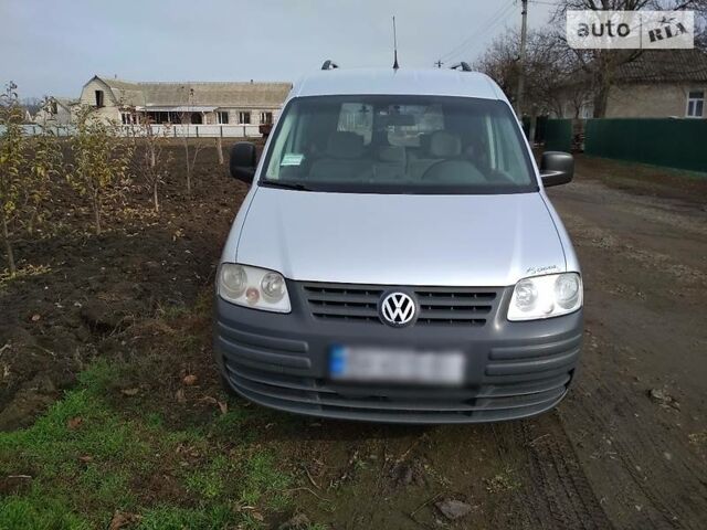 Сірий Фольксваген Caddy пасс., об'ємом двигуна 2 л та пробігом 218 тис. км за 8850 $, фото 1 на Automoto.ua