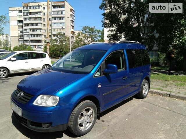 Синій Фольксваген Caddy пасс., об'ємом двигуна 1.9 л та пробігом 250 тис. км за 8200 $, фото 1 на Automoto.ua