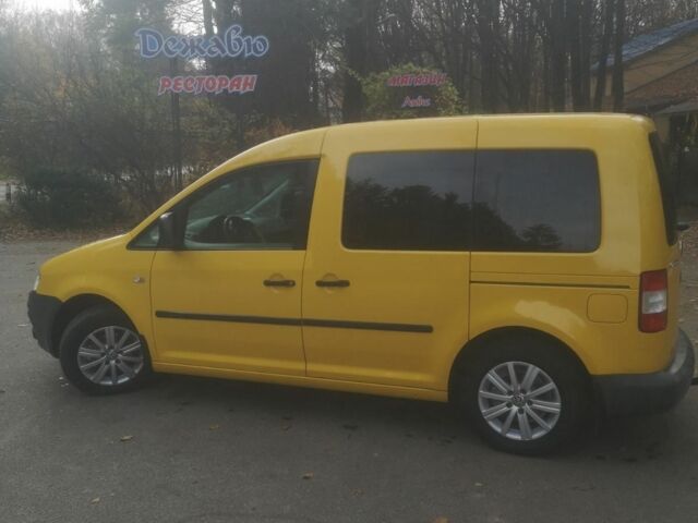 Желтый Фольксваген Кадди, объемом двигателя 2 л и пробегом 191 тыс. км за 7500 $, фото 1 на Automoto.ua