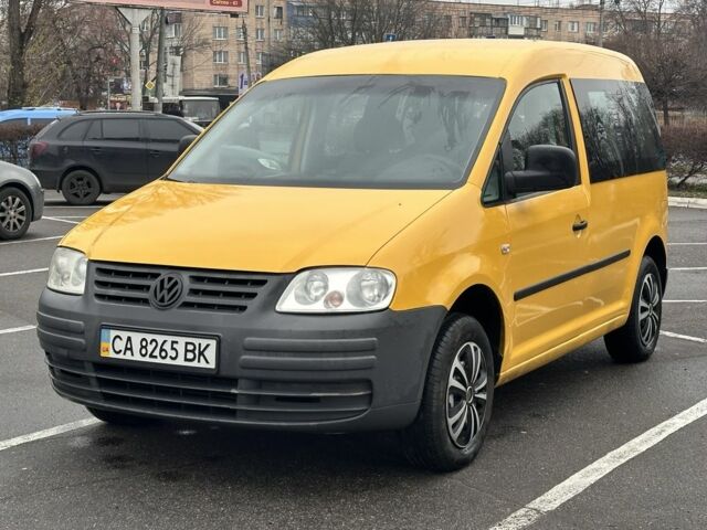Желтый Фольксваген Кадди, объемом двигателя 2 л и пробегом 252 тыс. км за 4950 $, фото 1 на Automoto.ua