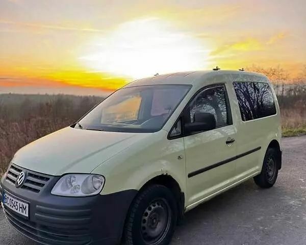 Желтый Фольксваген Кадди, объемом двигателя 1.9 л и пробегом 275 тыс. км за 4047 $, фото 1 на Automoto.ua
