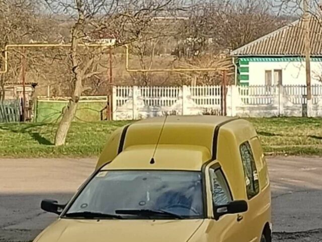 Желтый Фольксваген Кадди, объемом двигателя 1.9 л и пробегом 290 тыс. км за 1777 $, фото 1 на Automoto.ua
