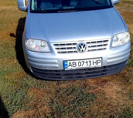 Серый Фольксваген Кадди, объемом двигателя 2 л и пробегом 316 тыс. км за 5400 $, фото 1 на Automoto.ua