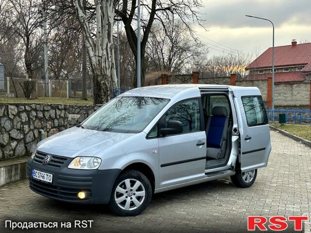 Серый Фольксваген Кадди, объемом двигателя 1.4 л и пробегом 217 тыс. км за 5555 $, фото 1 на Automoto.ua