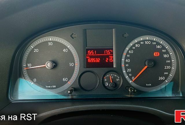 Серый Фольксваген Кадди, объемом двигателя 1.9 л и пробегом 169 тыс. км за 7500 $, фото 1 на Automoto.ua