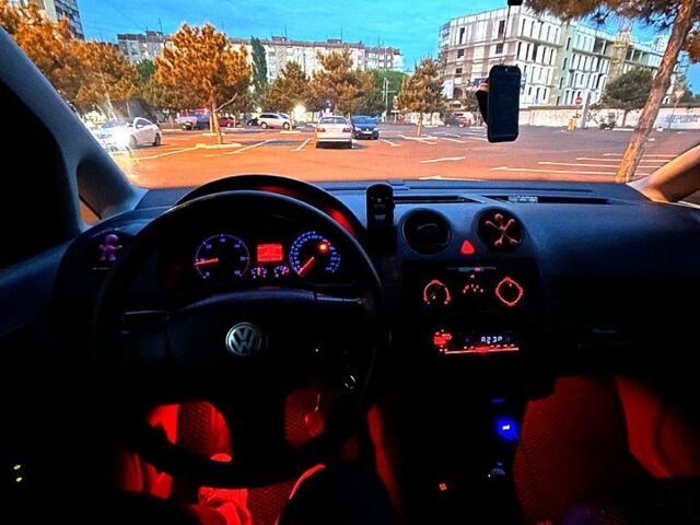 Сірий Фольксваген Кадді, об'ємом двигуна 1.9 л та пробігом 311 тис. км за 6650 $, фото 1 на Automoto.ua