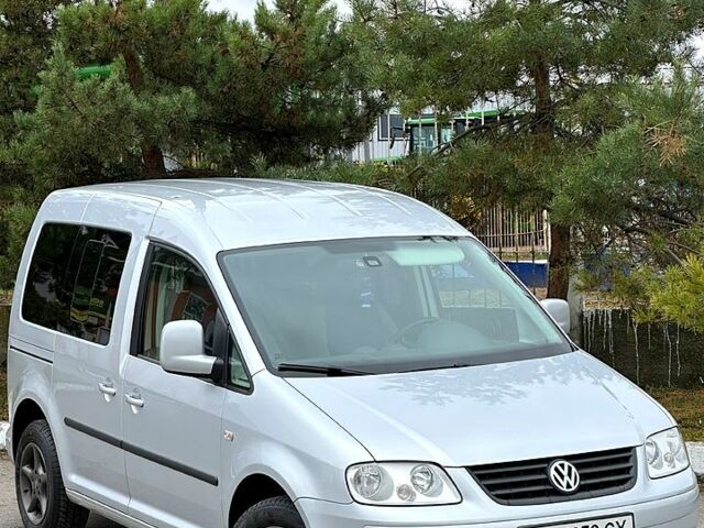 Серый Фольксваген Кадди, объемом двигателя 2 л и пробегом 221 тыс. км за 6950 $, фото 1 на Automoto.ua