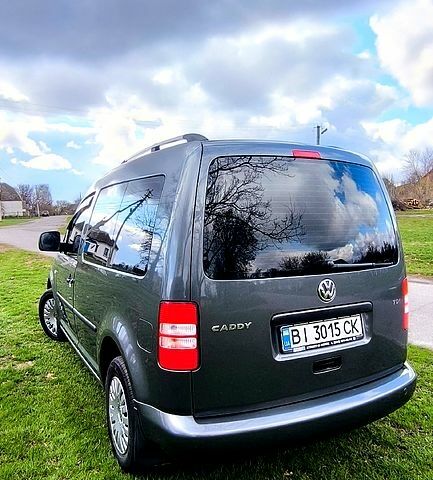 Серый Фольксваген Кадди, объемом двигателя 1.6 л и пробегом 1020 тыс. км за 12200 $, фото 1 на Automoto.ua