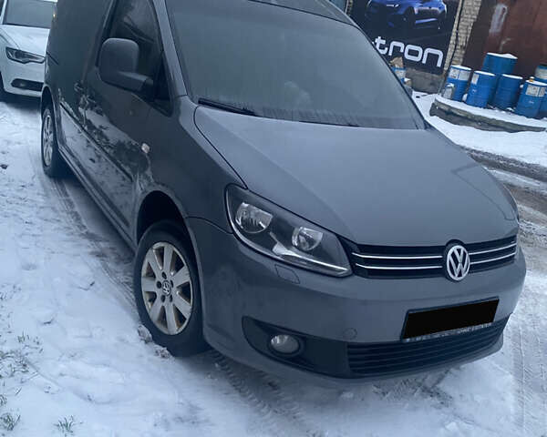 Серый Фольксваген Кадди, объемом двигателя 1.6 л и пробегом 280 тыс. км за 9500 $, фото 1 на Automoto.ua