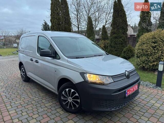 Серый Фольксваген Кадди, объемом двигателя 2 л и пробегом 249 тыс. км за 16300 $, фото 1 на Automoto.ua