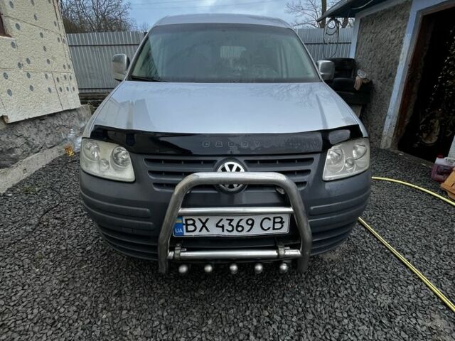 Серый Фольксваген Кадди, объемом двигателя 2 л и пробегом 364 тыс. км за 5000 $, фото 1 на Automoto.ua