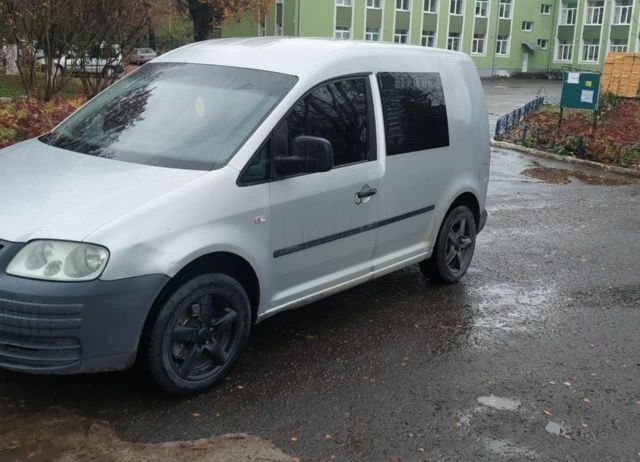 Сірий Фольксваген Кадді, об'ємом двигуна 1.9 л та пробігом 539 тис. км за 3700 $, фото 1 на Automoto.ua