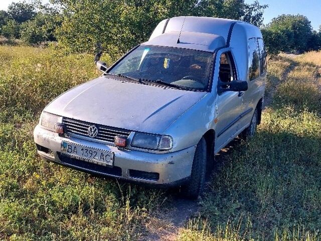 Серый Фольксваген Кадди, объемом двигателя 1.9 л и пробегом 260 тыс. км за 1000 $, фото 1 на Automoto.ua