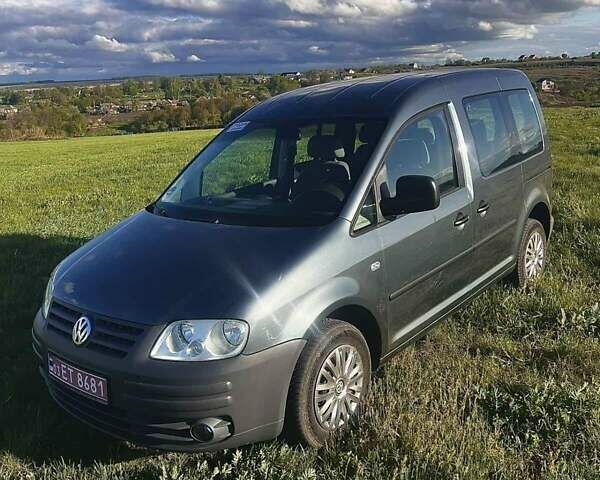Серый Фольксваген Кадди, объемом двигателя 1.39 л и пробегом 240 тыс. км за 6500 $, фото 1 на Automoto.ua
