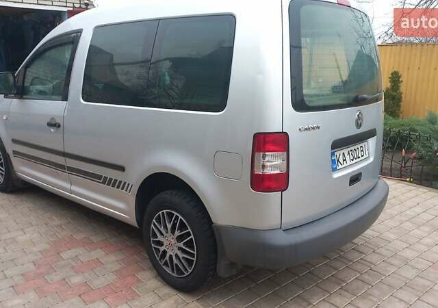 Сірий Фольксваген Кадді, об'ємом двигуна 1.9 л та пробігом 350 тис. км за 5900 $, фото 1 на Automoto.ua