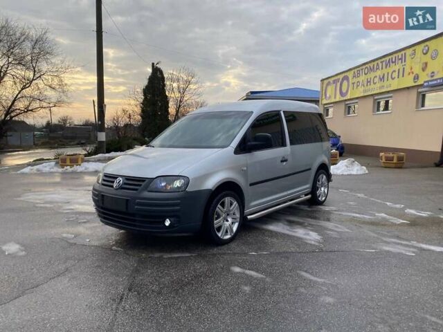 Сірий Фольксваген Кадді, об'ємом двигуна 2 л та пробігом 385 тис. км за 5600 $, фото 1 на Automoto.ua