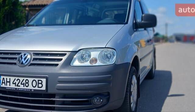 Серый Фольксваген Кадди, объемом двигателя 1.6 л и пробегом 267 тыс. км за 7200 $, фото 1 на Automoto.ua