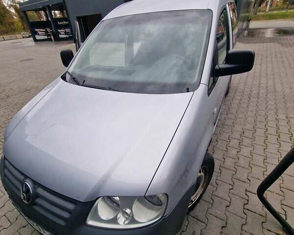 Серый Фольксваген Кадди, объемом двигателя 1.98 л и пробегом 220 тыс. км за 4500 $, фото 1 на Automoto.ua