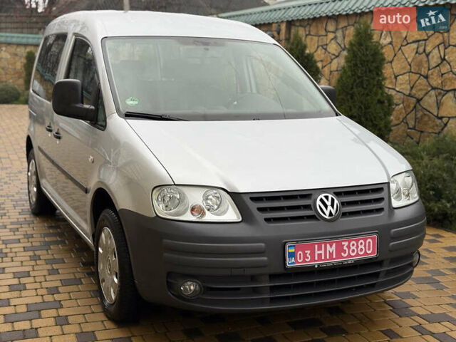 Серый Фольксваген Кадди, объемом двигателя 1.6 л и пробегом 183 тыс. км за 7200 $, фото 1 на Automoto.ua
