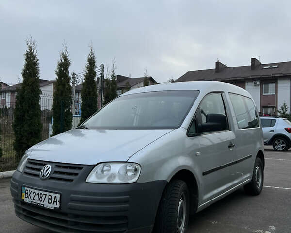 Сірий Фольксваген Кадді, об'ємом двигуна 2 л та пробігом 187 тис. км за 5300 $, фото 1 на Automoto.ua